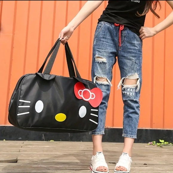 HELLO KITTY | Spacious Water-resistant Black Duffle Bag w/ Carrying Strap - Picture 5 of 8